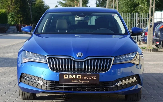 Skoda Superb cena 125000 przebieg: 93000, rok produkcji 2022 z Nowy Staw małe 781